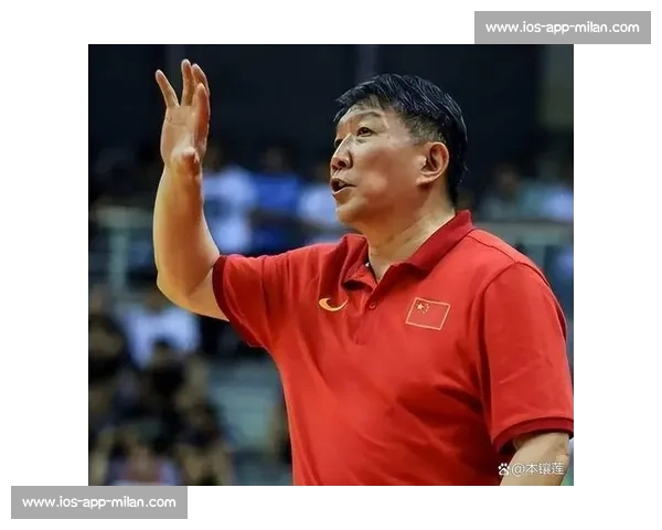 宫鲁鸣挥泪斩李梦!铁腕治军掀女篮变革,球迷:早该如此 宫鲁鸣挥泪斩李梦!铁腕治军掀女篮变革,球迷:早该如此